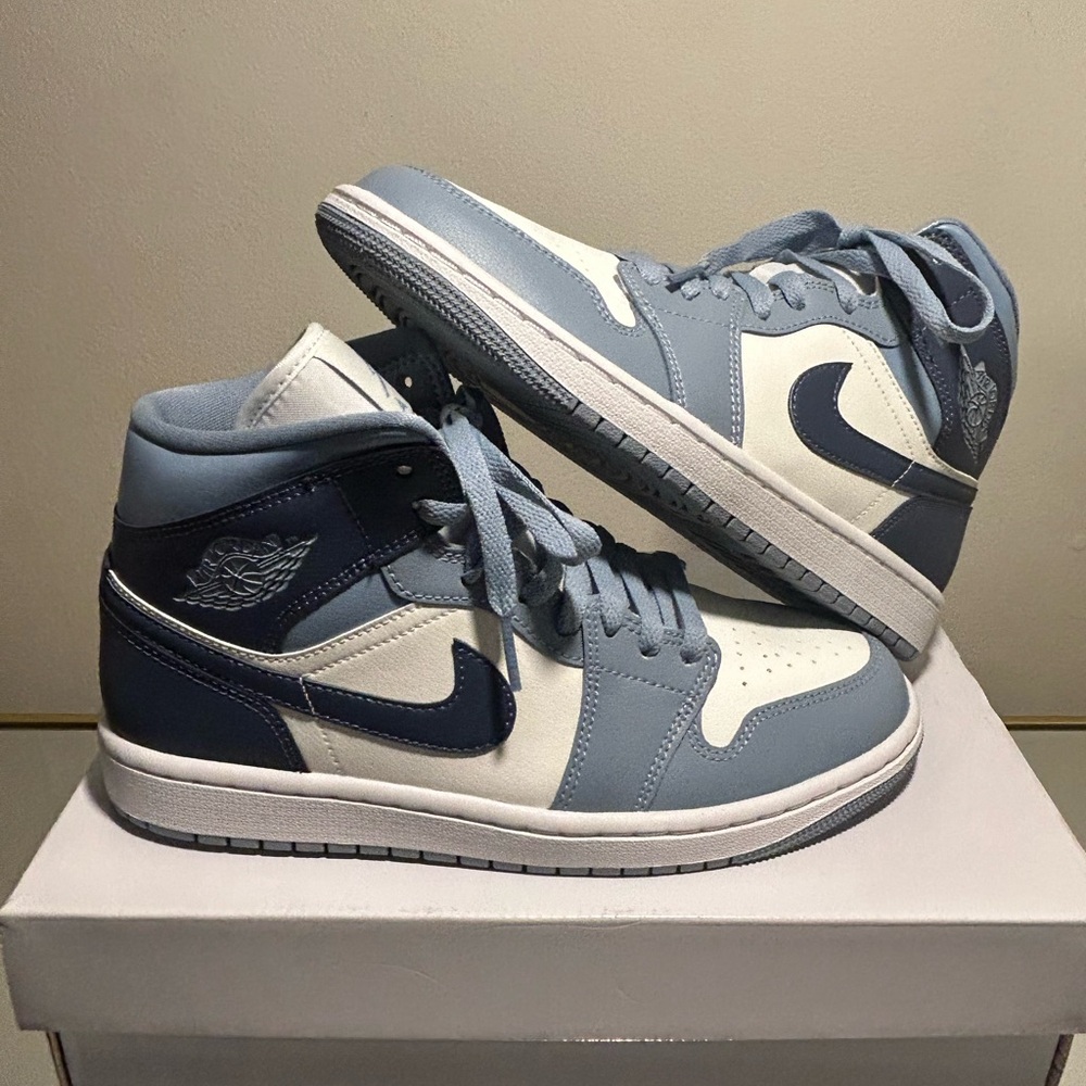 Jordan Blue and White High-Top Sneakers 🦋